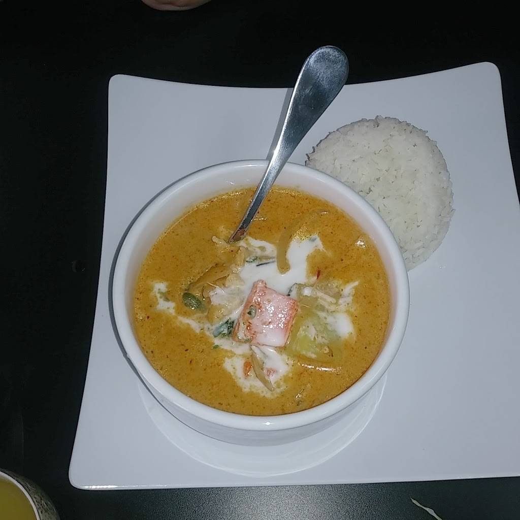 Pad Thai Cafe | restaurant | 636 W New York Ave, DeLand, FL 32720, USA | 3866245194 OR +1 386-624-5194