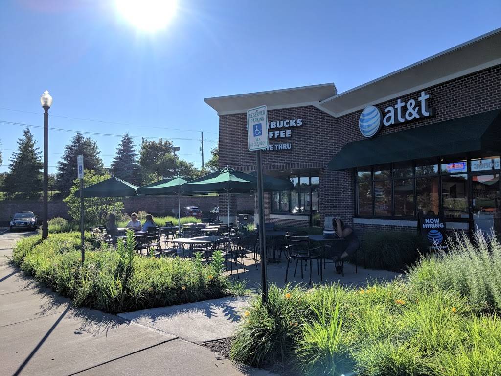 Starbucks | cafe | 30808 Lyon Center Dr East, New Hudson, MI 48165, USA | 2484462127 OR +1 248-446-2127