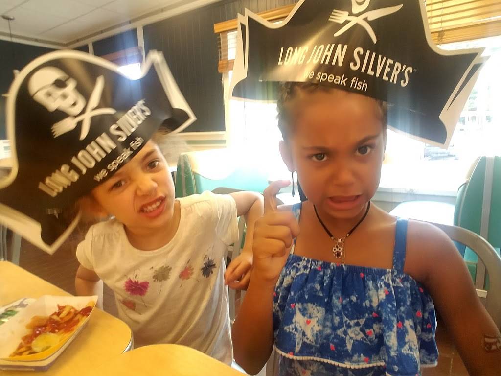 Long John Silvers | restaurant | 1295 National Hwy, Cumberland, MD 21502, USA | 3017293388 OR +1 301-729-3388