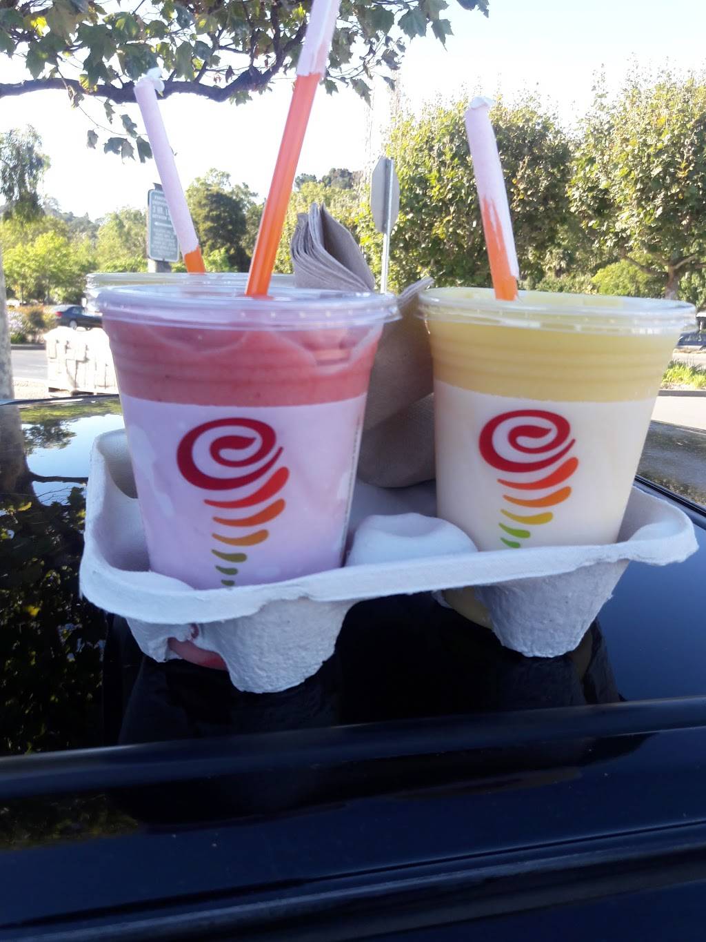 Jamba Juice Greenbrae | restaurant | Shopping Center, 301 Bon Air Center, Greenbrae, CA 94904, USA | 4159258470 OR +1 415-925-8470