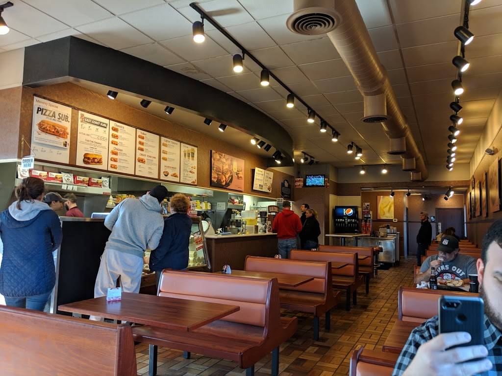 Penn Station East Coast Subs | meal takeaway | 8282 Beckett Park Dr, West Chester Township, OH 45069, USA | 5138709494 OR +1 513-870-9494