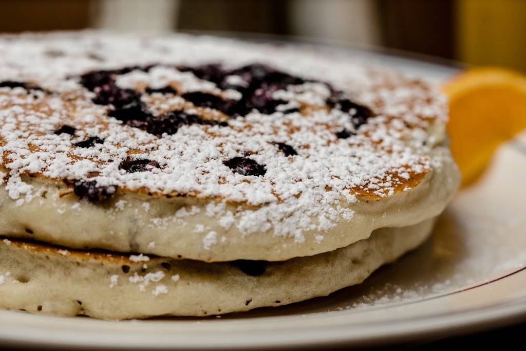 Papa Ts | restaurant | 64 Merrow Rd, Tolland, CT 06084, USA | 8608752048 OR +1 860-875-2048