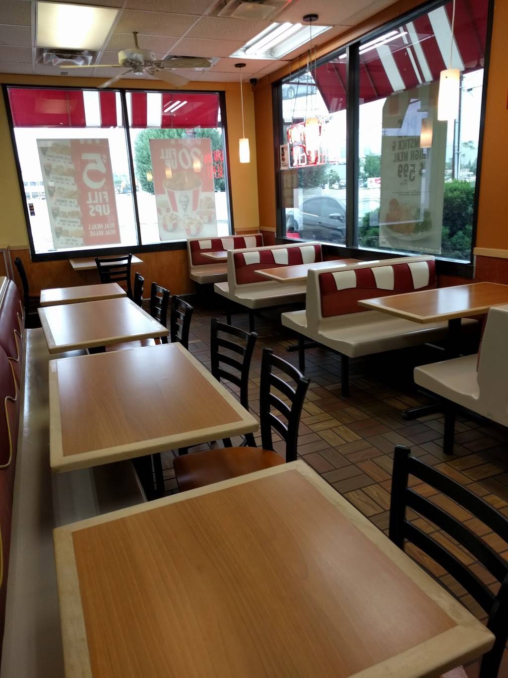 KFC | restaurant | 10865 Sepulveda Blvd, Mission Hills, CA 91345, USA | 8183616466 OR +1 818-361-6466