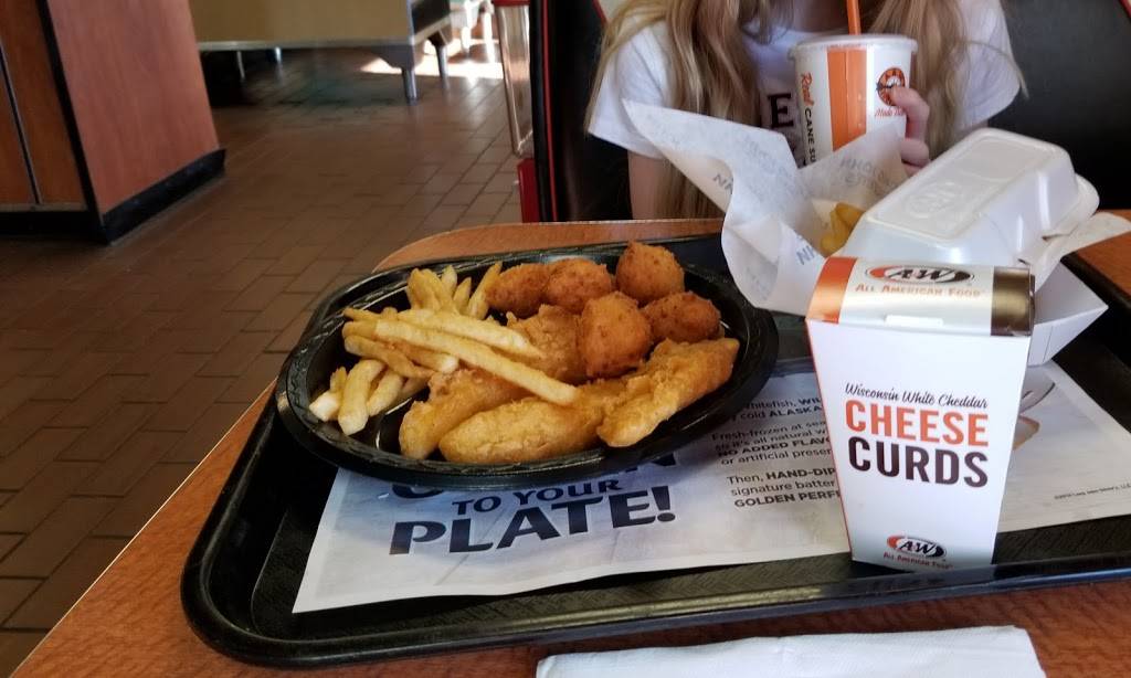 Long John Silvers | restaurant | 1711 Boulevard, Colonial Heights, VA 23834, USA | 8045204855 OR +1 804-520-4855