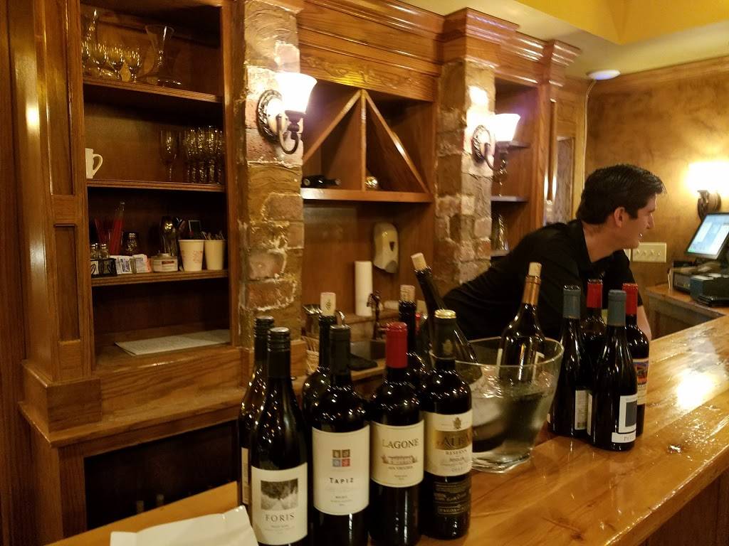 Vino Villa | restaurant | 200 N Madison Ave, Greenwood, IN 46142, USA | 3178829463 OR +1 317-882-9463