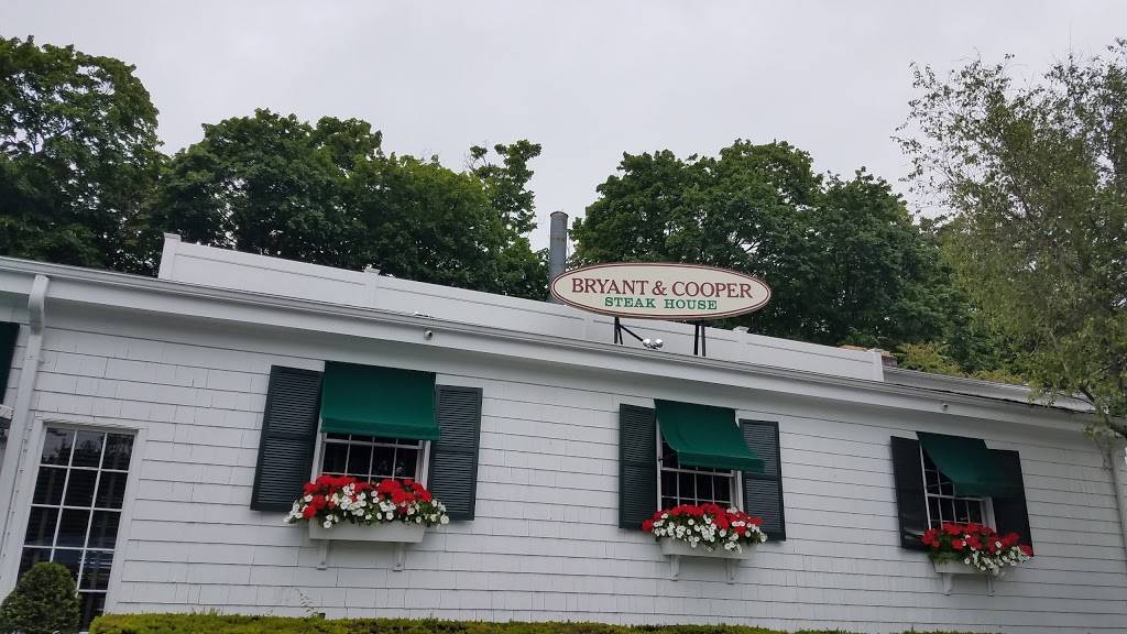 Bryant & Cooper | restaurant | 2 Middle Neck Rd, Roslyn, NY 11576, USA | 5166277270 OR +1 516-627-7270
