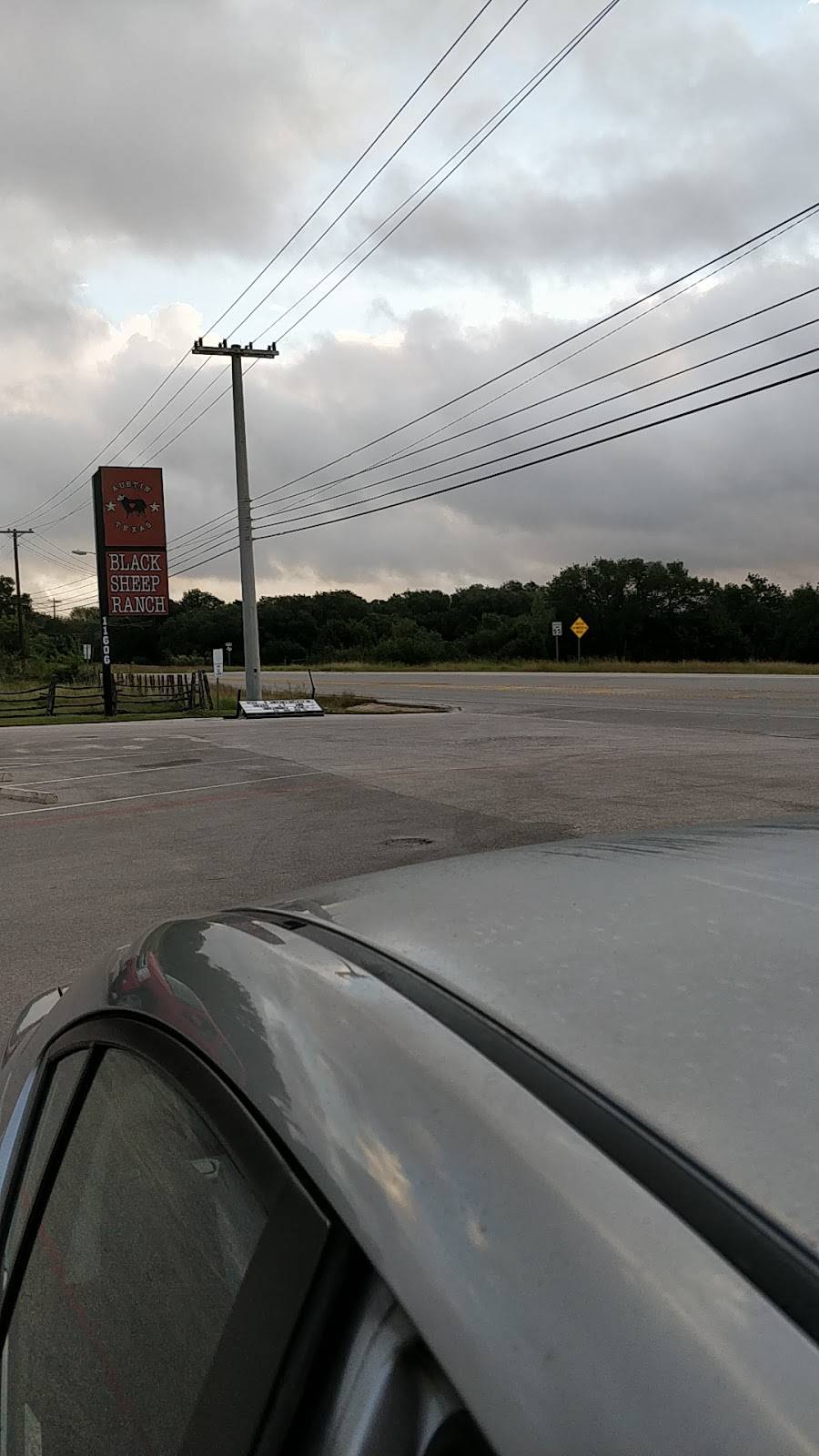 Willies BBQ | restaurant | 8312 McMeans Trail, Austin, TX 78737, USA | 5123730974 OR +1 512-373-0974