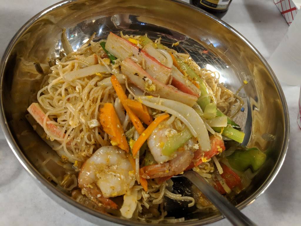 Asian Cajun | restaurant | 2021, 2428 N Ashland Ave, Chicago, IL 60614, USA | 7738285642 OR +1 773-828-5642