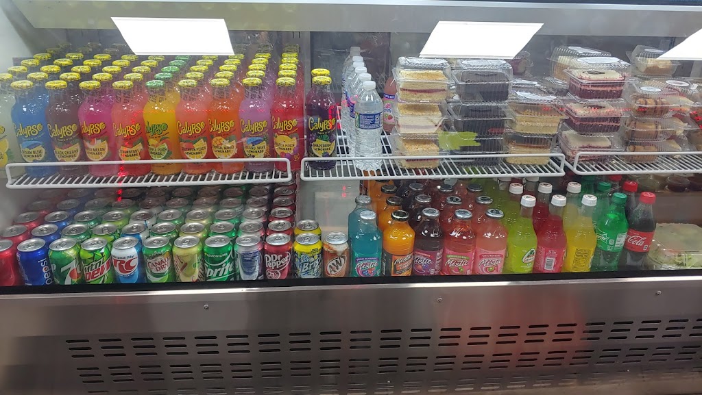 Piranhas Grill | restaurant | 2351 W Grand Ave, Chicago, IL 60612, USA | 3123743090 OR +1 312-374-3090