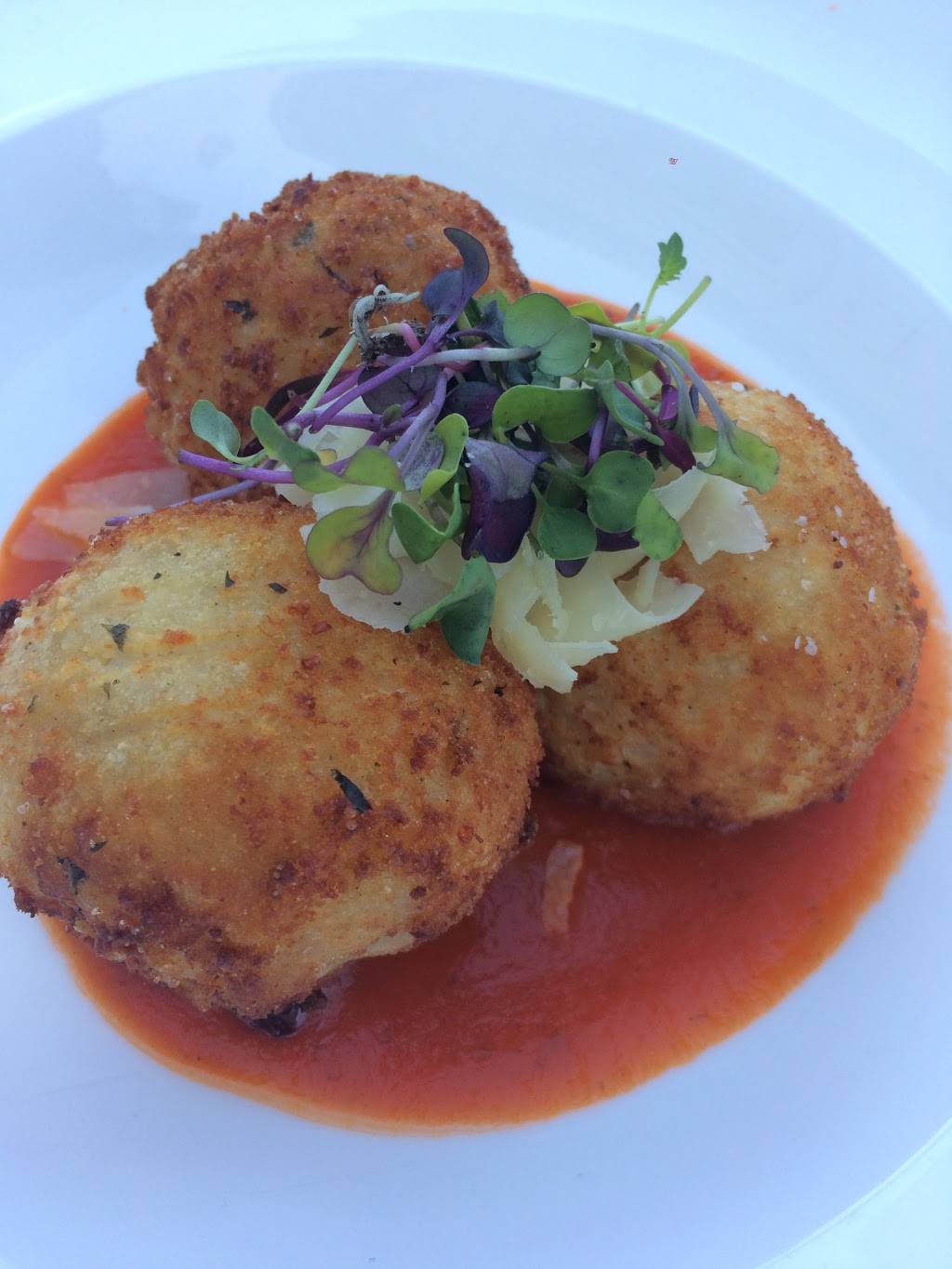 Chianti | restaurant | One Lake Shore Dr, Mackinac Island, MI 49757, USA | 9068473000 OR +1 906-847-3000