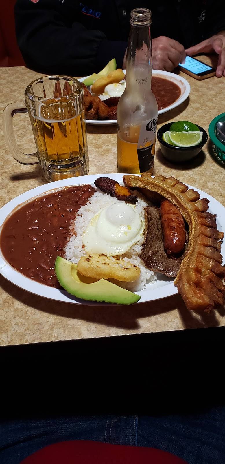 La Olla | restaurant | 6855 S Texas 6, Houston, TX 77083, USA | 2814986060 OR +1 281-498-6060