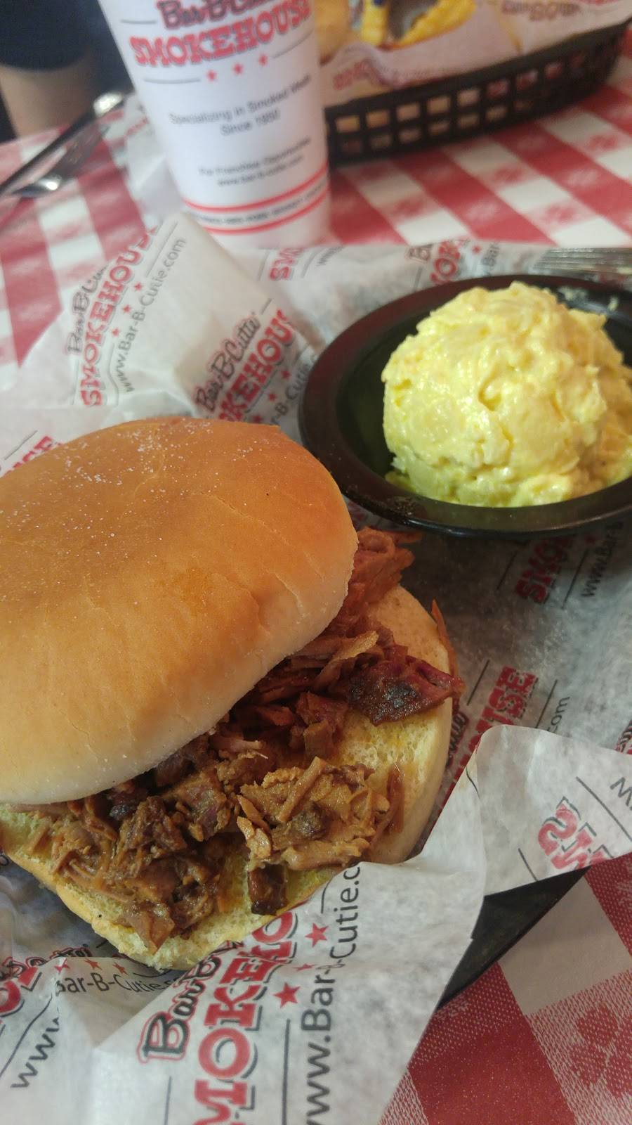 Bar-B-Cutie | restaurant | 1787 Gallatin Pike N, Madison, TN 37115, USA | 6156126312 OR +1 615-612-6312
