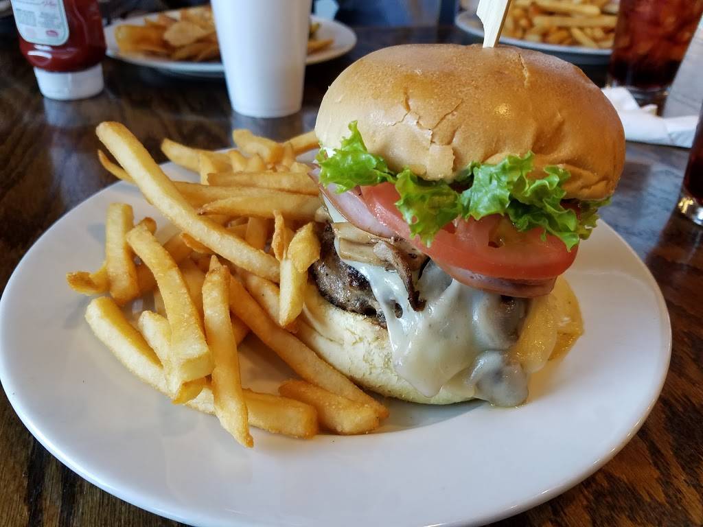 Cork Street Tavern | restaurant | 8 W Cork St, Winchester, VA 22601, USA | 5406673777 OR +1 540-667-3777