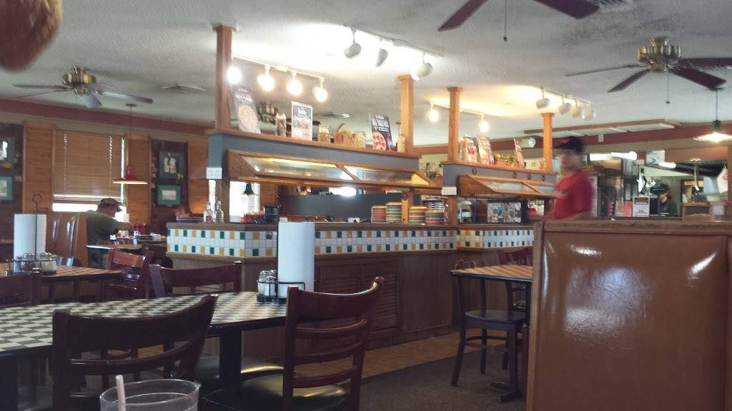 Pizza Hut | meal takeaway | 306 W 9th St, Mt Carmel, IL 62863, USA | 6182634333 OR +1 618-263-4333