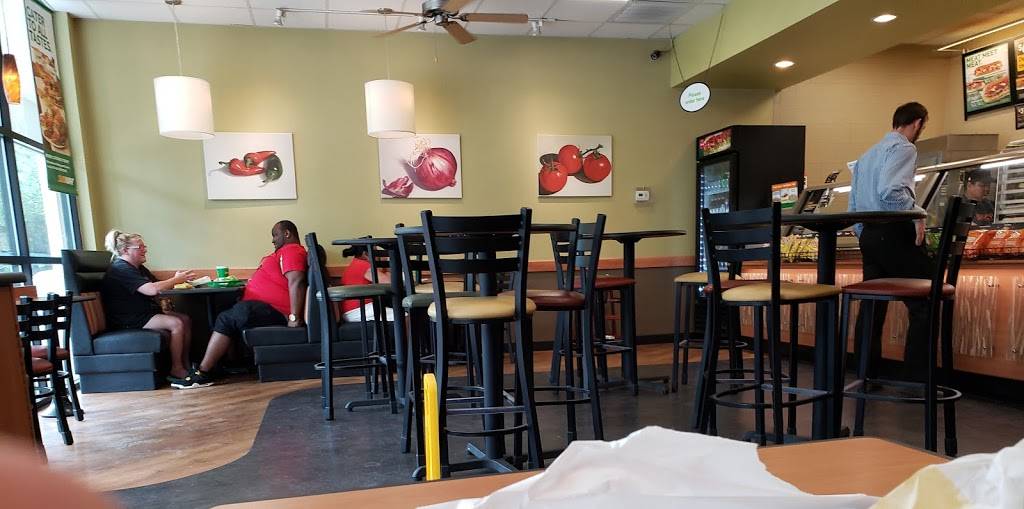 Subway | restaurant | 1605 S Post Oak Ln, Houston, TX 77056, USA | 7139659277 OR +1 713-965-9277