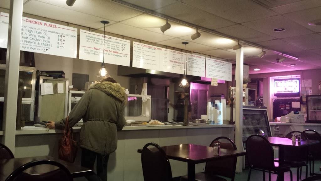 Neon Chicken | restaurant | 88 Howard St A, New London, CT 06320, USA | 8604446366 OR +1 860-444-6366