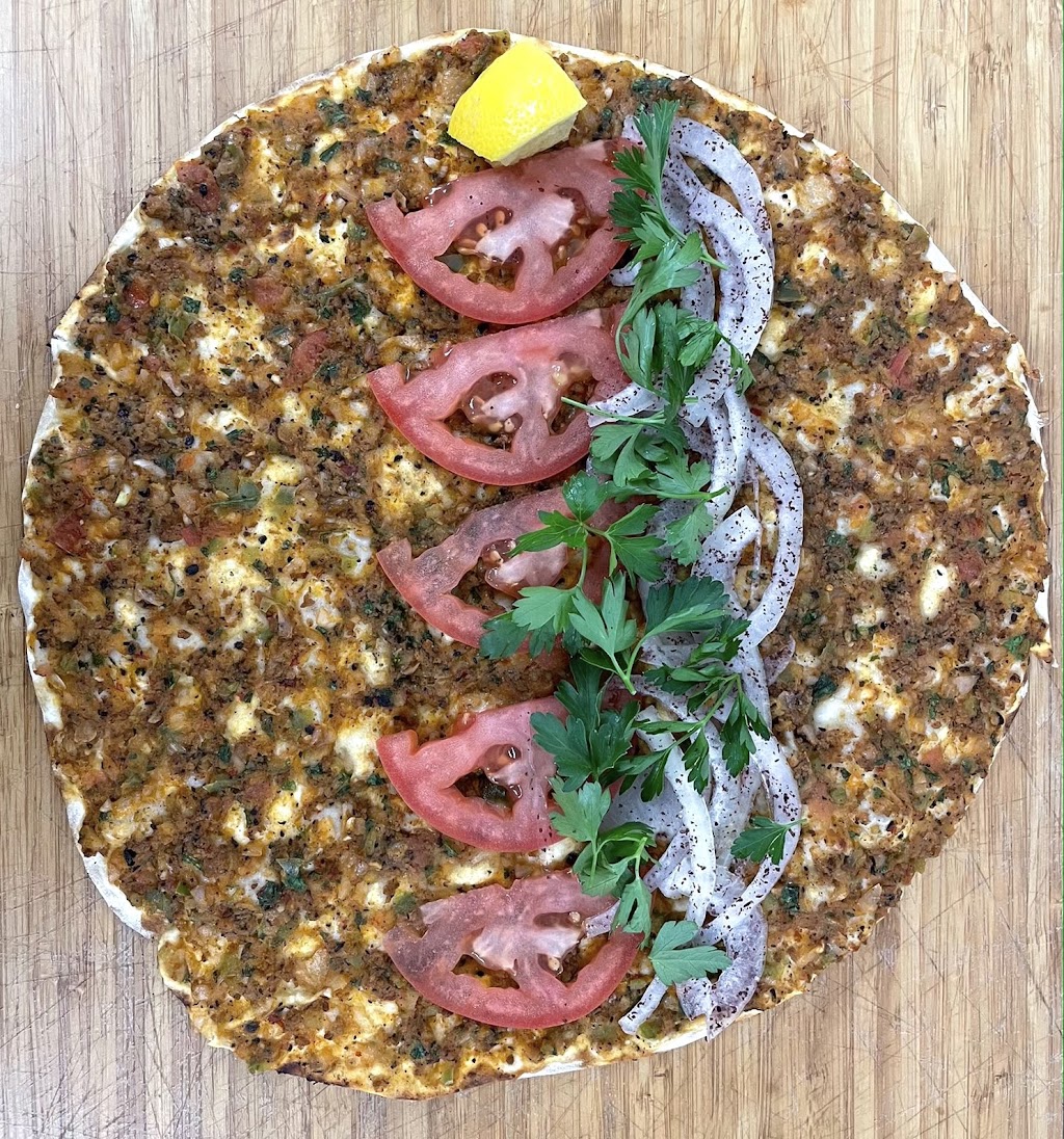 Kalisa Lahmajoun | restaurant | 10421 Balls Ford Rd, Manassas, VA 20109, USA | 2022584700 OR +1 202-258-4700