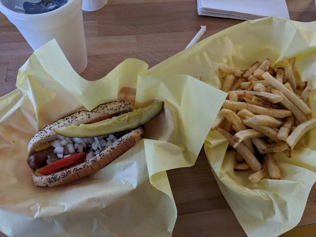 Hot Dog Palace | restaurant | 1990 Grant St, Concord, CA 94520, USA | 9257985889 OR +1 925-798-5889