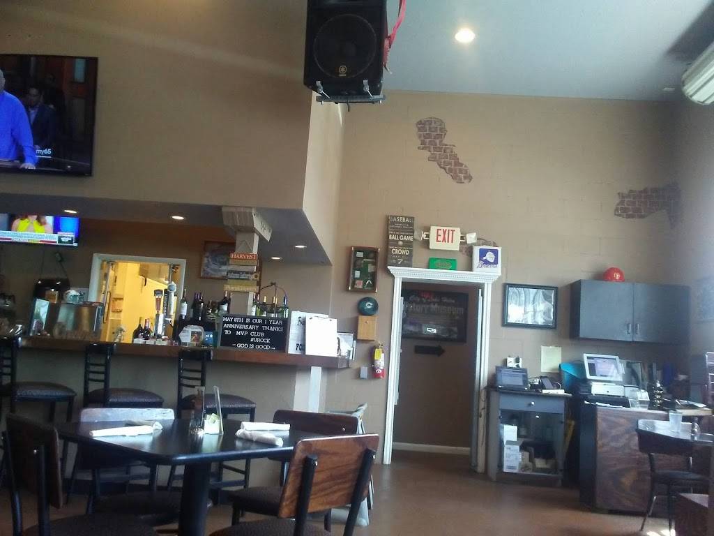 Deckers LH Grill | restaurant | 493 S Lakeview Dr, Lake Helen, FL 32744, USA | 3862284289 OR +1 386-228-4289