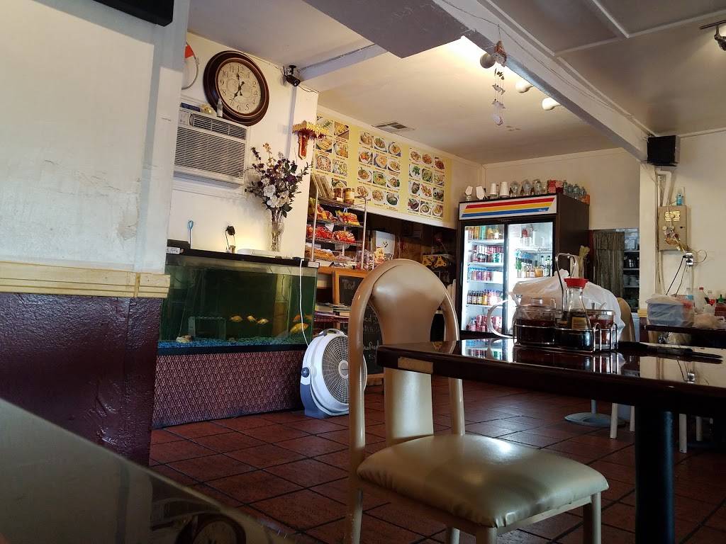 Grandmas Thai Kitchen | restaurant | 13230 Burbank Blvd, Van Nuys, CA 91401, USA | 8187859036 OR +1 818-785-9036