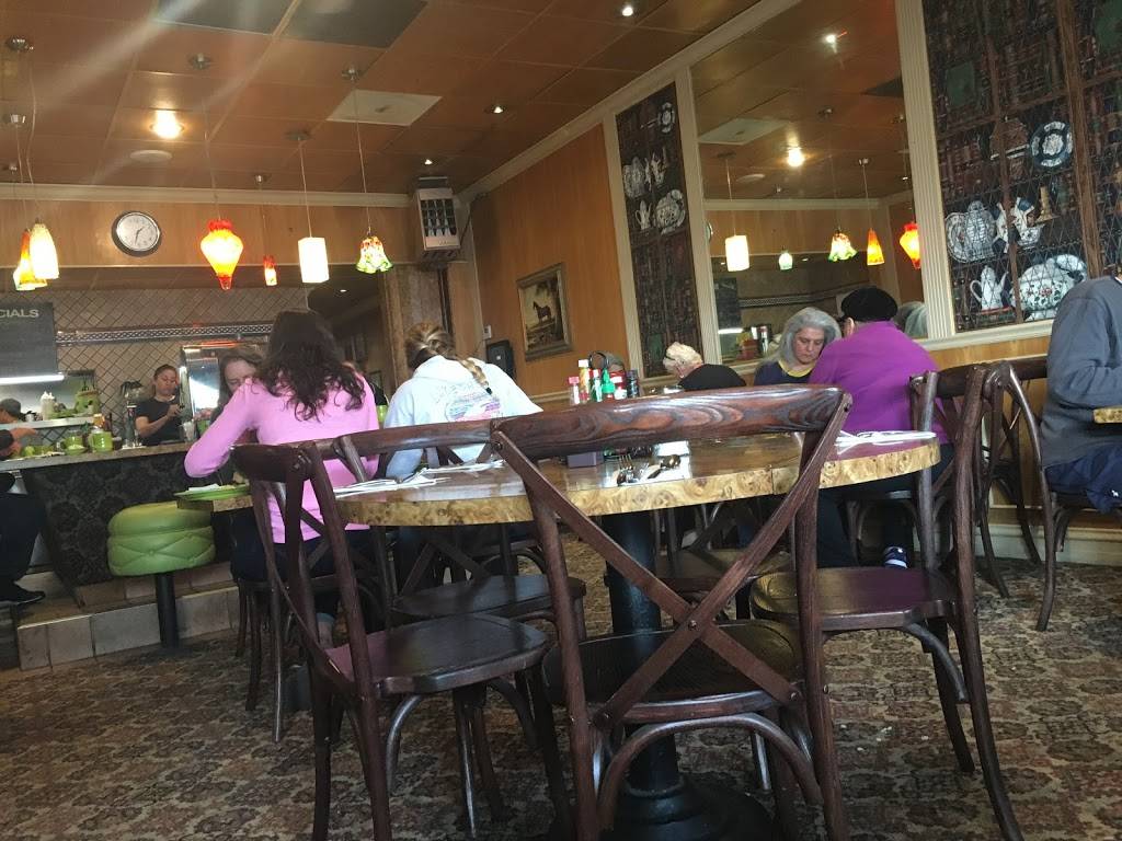 Lous Restaurant | restaurant | 15691 Los Gatos Blvd, Los Gatos, CA 95032, USA | 4083568383 OR +1 408-356-8383