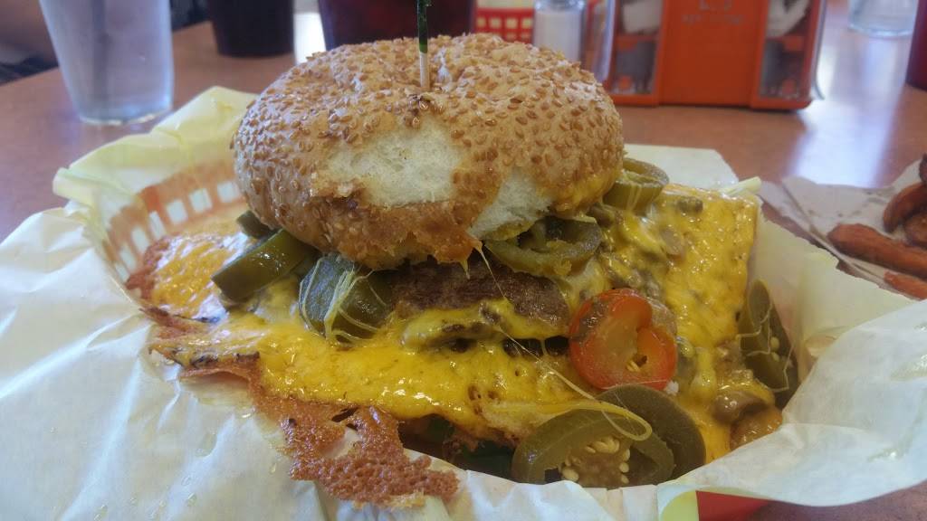 The Squeeze Inn | restaurant | 2742 Naglee Rd, Tracy, CA 95304, USA | 2098337992 OR +1 209-833-7992