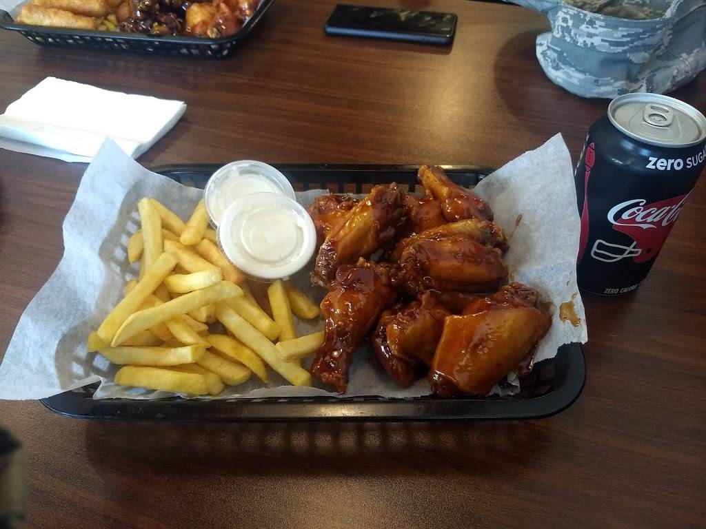 WingMania | meal delivery | 28600 SW 137th Ave, Homestead, FL 33033, USA | 3052451000 OR +1 305-245-1000