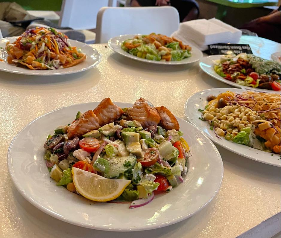 Garden on Foothill | restaurant | 6915 Foothill Blvd, Tujunga, CA 91042, USA | 8188754089 OR +1 818-875-4089