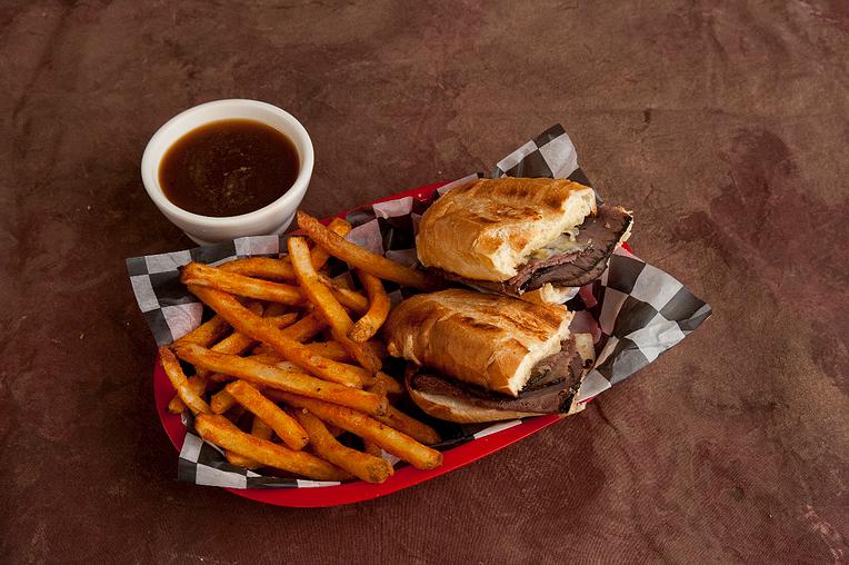 Mulligans Pub | restaurant | 8343 E 32nd St N, Wichita, KS 67226, USA | 3166362220 OR +1 316-636-2220