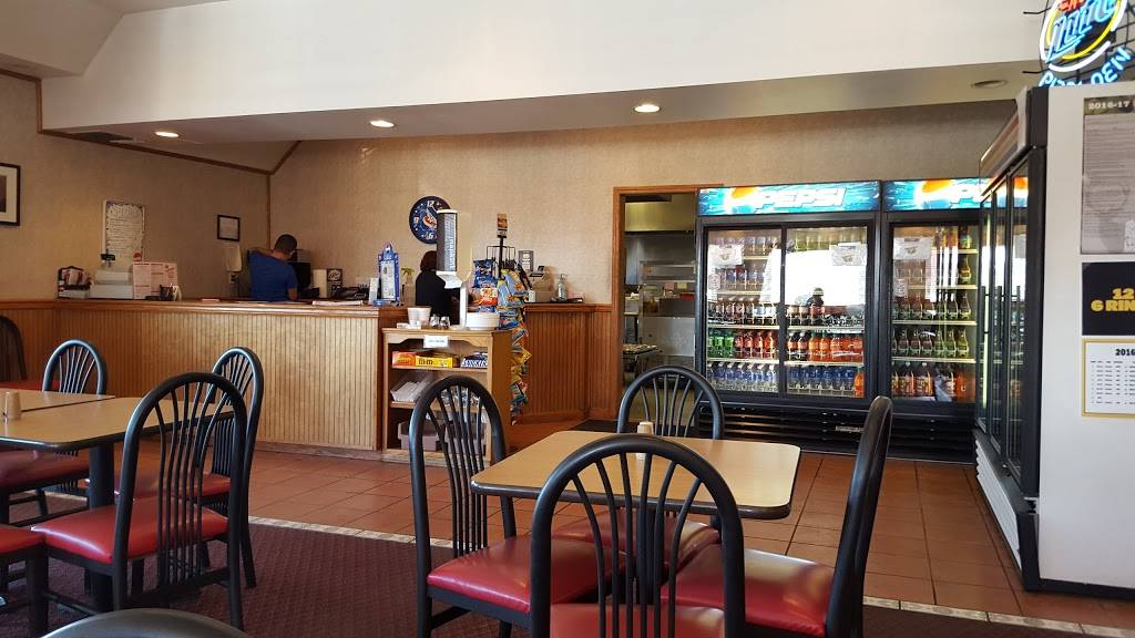 Foxs Pizza Den | restaurant | 1 E DuBois Ave, DuBois, PA 15801, USA | 8143710444 OR +1 814-371-0444