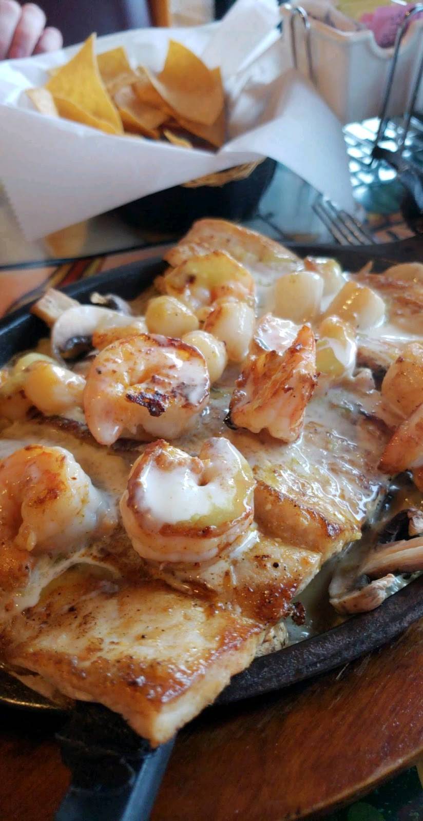 Los Toltecos | restaurant | 4120 Merchant Plaza, Woodbridge, VA 22192, USA | 7036804120 OR +1 703-680-4120