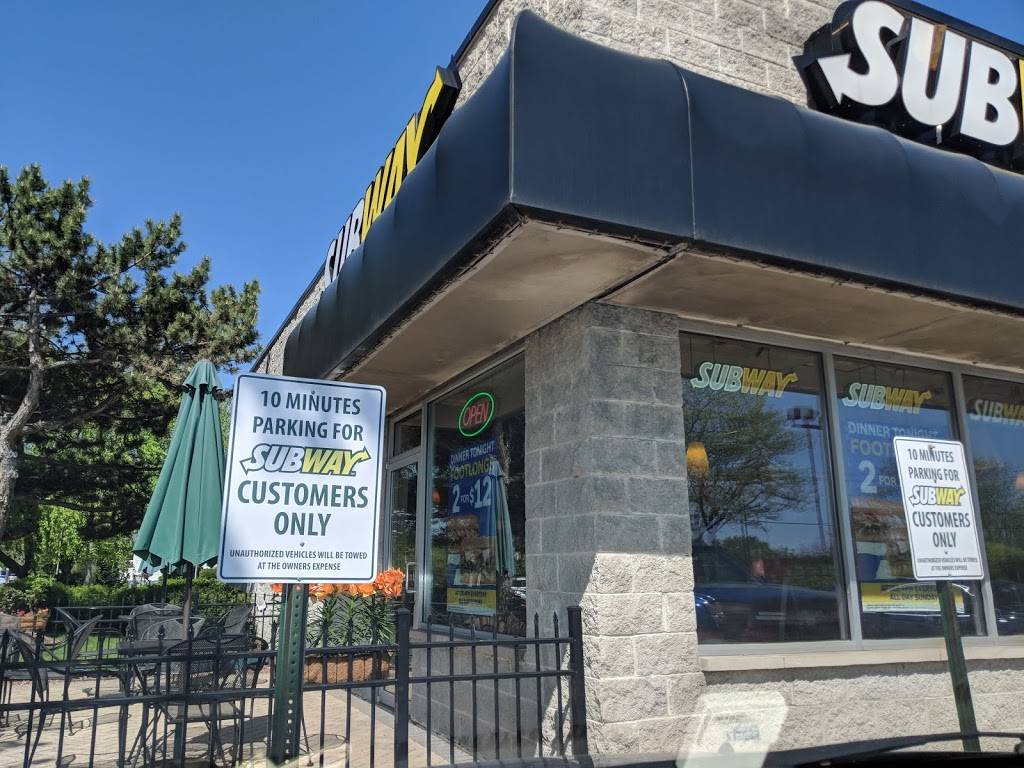 Subway Restaurants | restaurant | 2096 Miner St, Des Plaines, IL 60016, USA | 8472997827 OR +1 847-299-7827