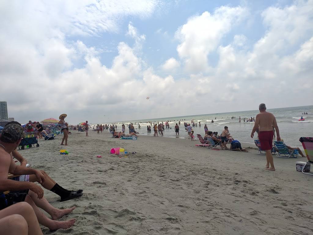 Harolds On the Ocean | restaurant | 100 Main St, North Myrtle Beach, SC 29582, USA | 8432491047 OR +1 843-249-1047