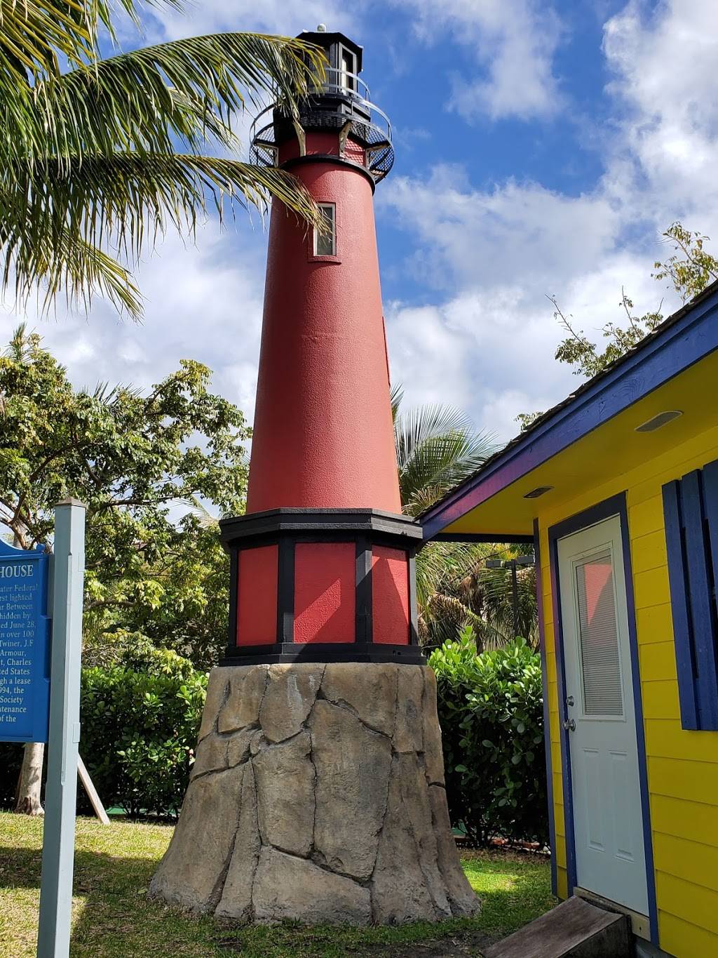 Lighthouse Cove Adventure Golf | restaurant | 617 N Hwy A1A, Jupiter, FL 33477, USA | 5612037965 OR +1 561-203-7965