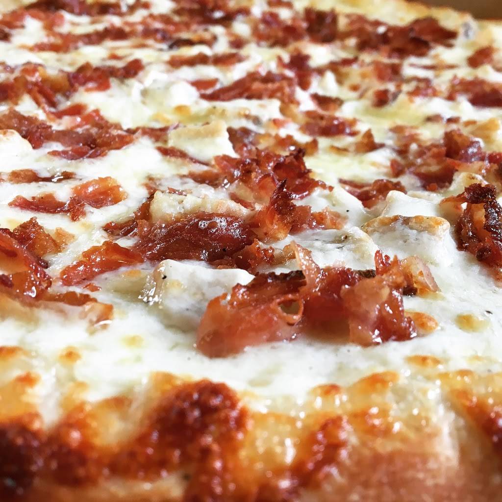 Novotny Pizza | restaurant | 105 State St, Saxonburg, PA 16056, USA | 7243527600 OR +1 724-352-7600