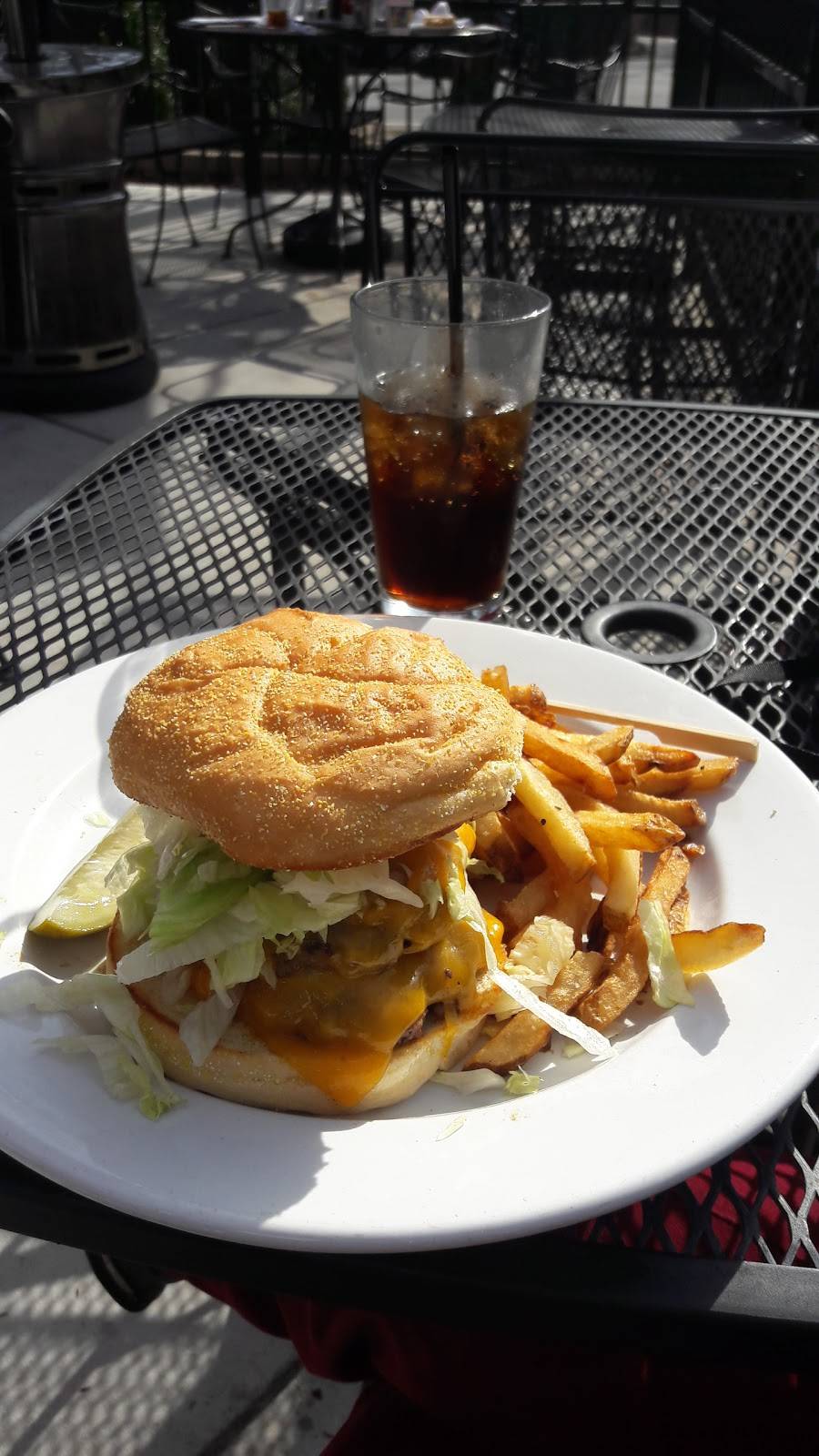 Cafe On the Corner | restaurant | 826 Scenic Hwy, Lookout Mountain, TN 37350, USA | 4238255005 OR +1 423-825-5005