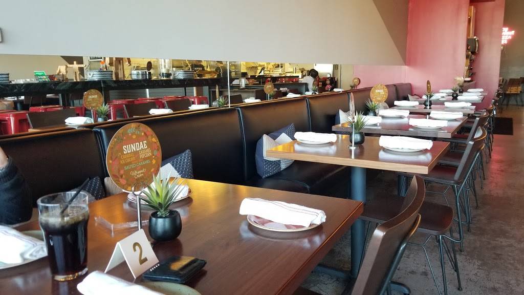 Luna Pizzeria | restaurant | 7705 Westheimer Rd Ste 200, Houston, TX 77063, USA | 2819741818 OR +1 281-974-1818