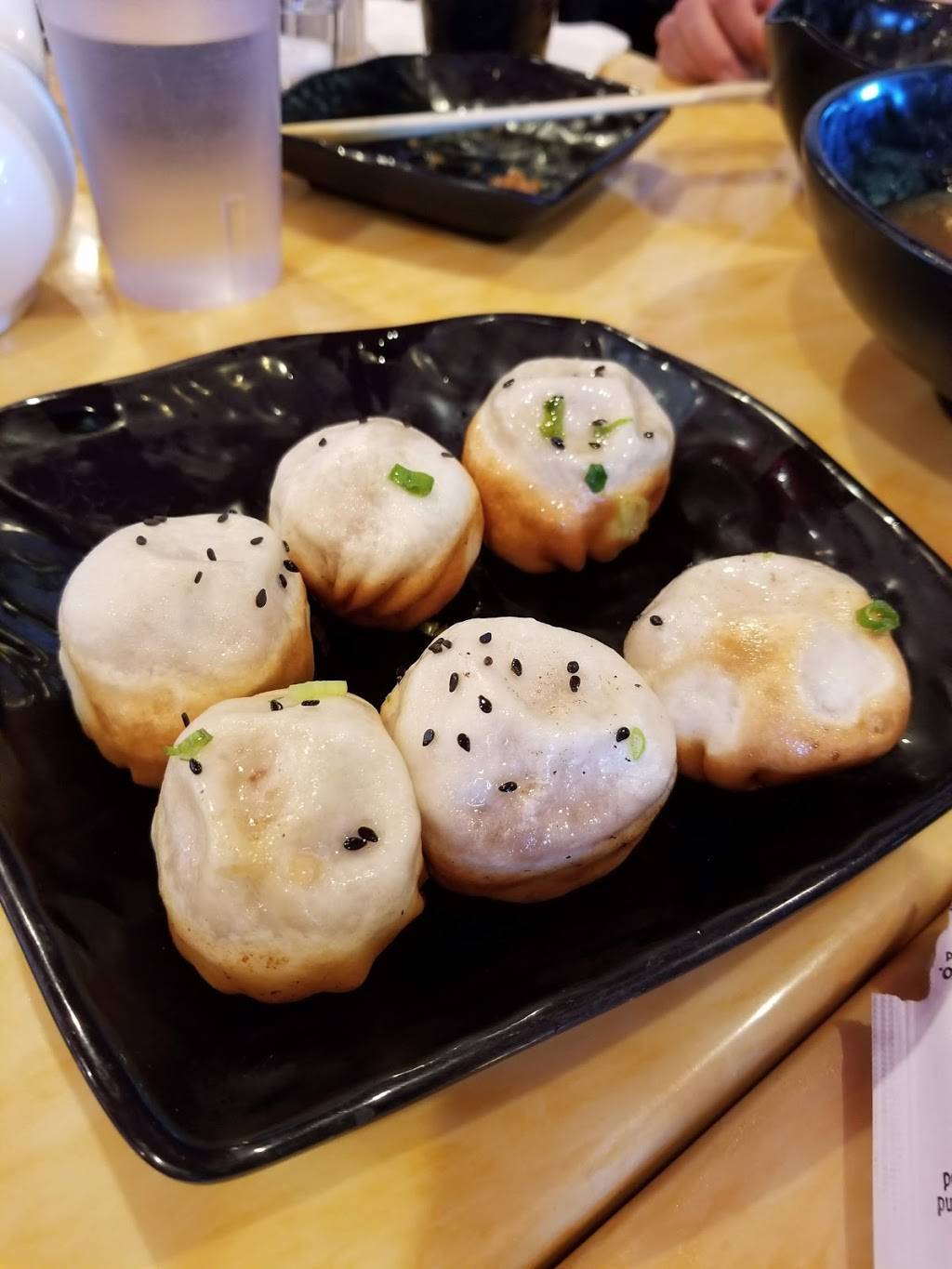 Shanghai Bistro 李一季生煎館 | restaurant | 39169 Cedar Blvd, Newark, CA 94560, USA | 5107952799 OR +1 510-795-2799