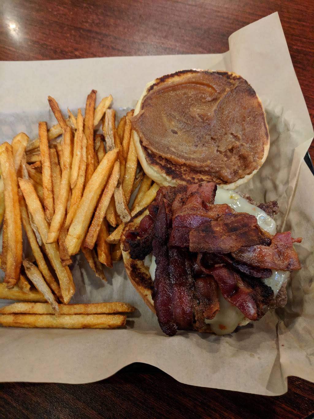 Mr Brews Taphouse | restaurant | 610 Junction Rd #107, Madison, WI 53717, USA | 6088249600 OR +1 608-824-9600