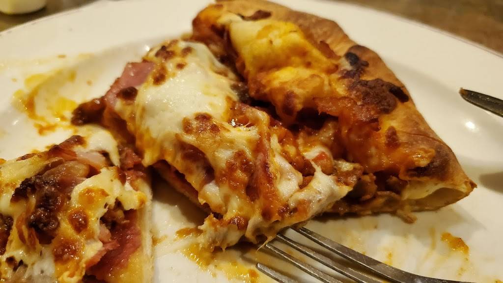 Mikes | restaurant | 4750 Boul Gene-H.-Kruger, Trois-Rivières, QC G9A 4N1, Canada | 8196930003 OR +1 819-693-0003