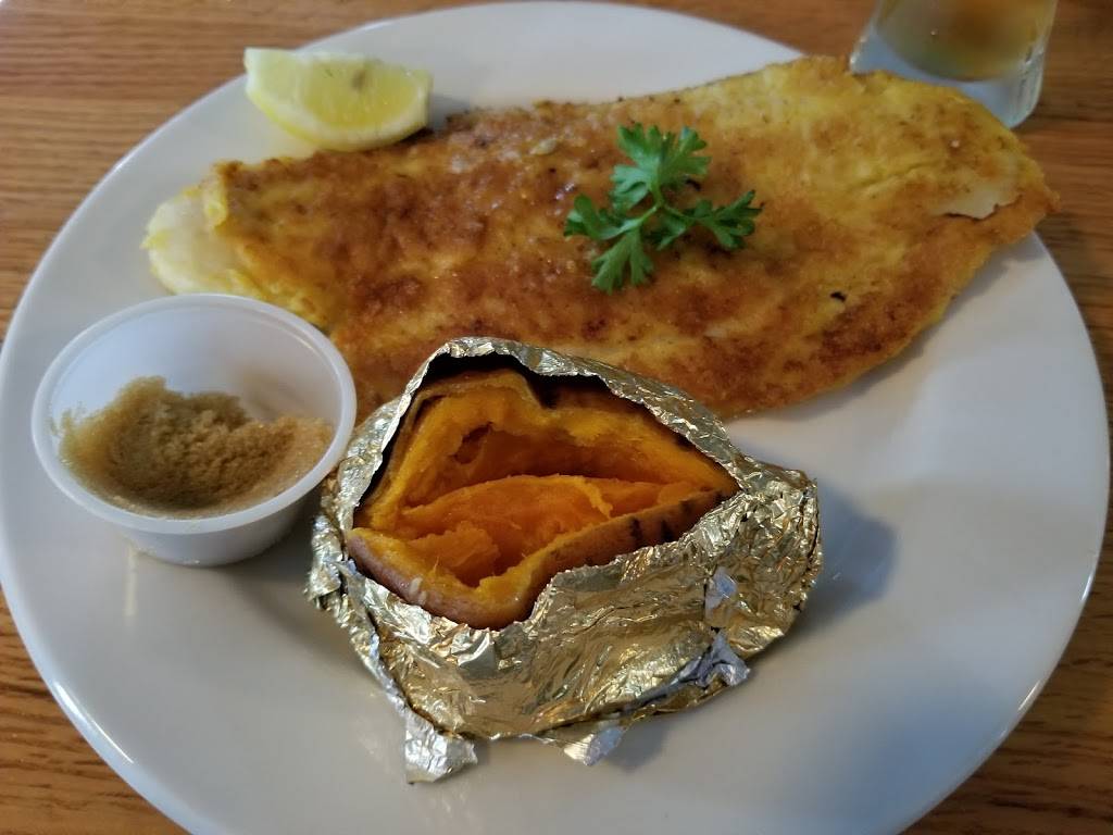 Pelican Bend | restaurant | 219 Capri Blvd, Naples, FL 34113, USA | 2393943452 OR +1 239-394-3452