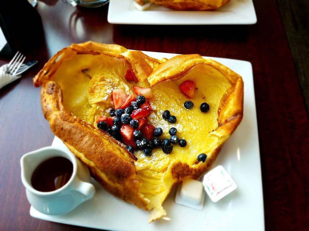 JULES on the Green | restaurant | 1 Commonwealth Ave, Essex Junction, VT 05452, USA | 8028575994 OR +1 802-857-5994