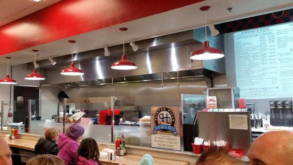 JJs Burger Joint | meal takeaway | 2031 Novato Blvd, Novato, CA 94947, USA | 4158956677 OR +1 415-895-6677