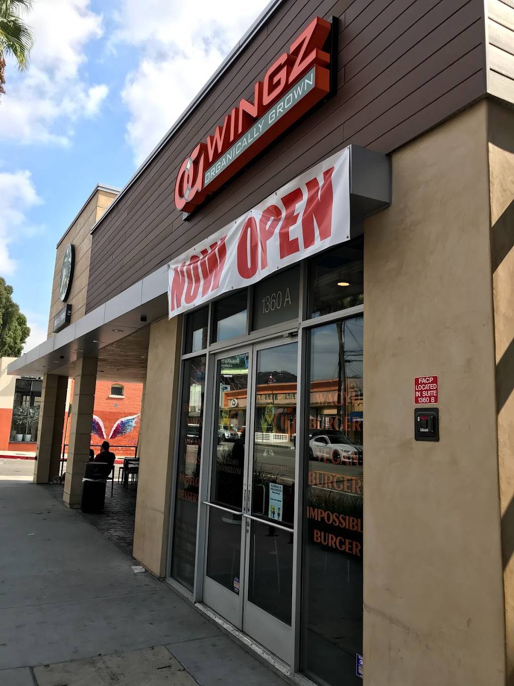 OG Wingz | restaurant | 1360 E Colorado St, Glendale, CA 91205, USA | 8183224815 OR +1 818-322-4815