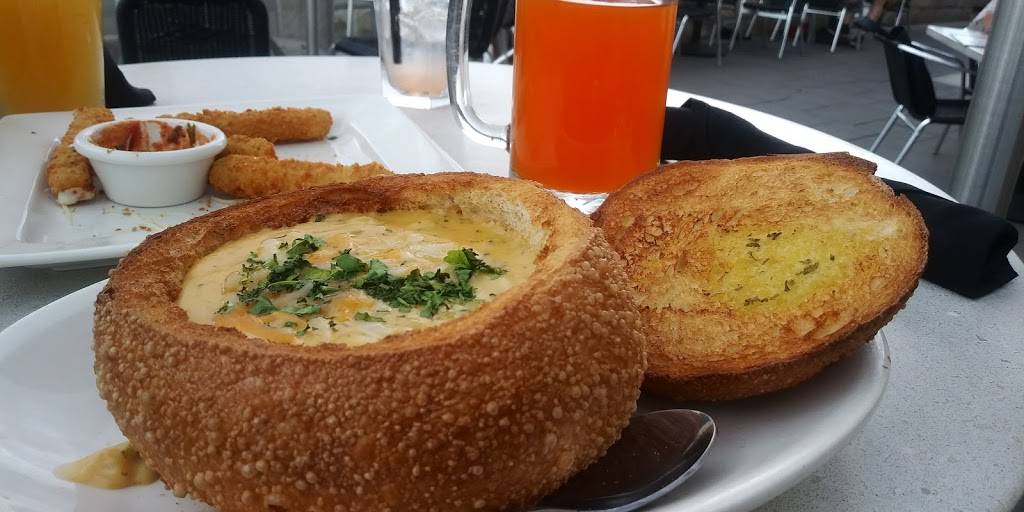 BJs Restaurant & Brewhouse | restaurant | 14442 E Cedar Ave, Aurora, CO 80012, USA | 3033663550 OR +1 303-366-3550