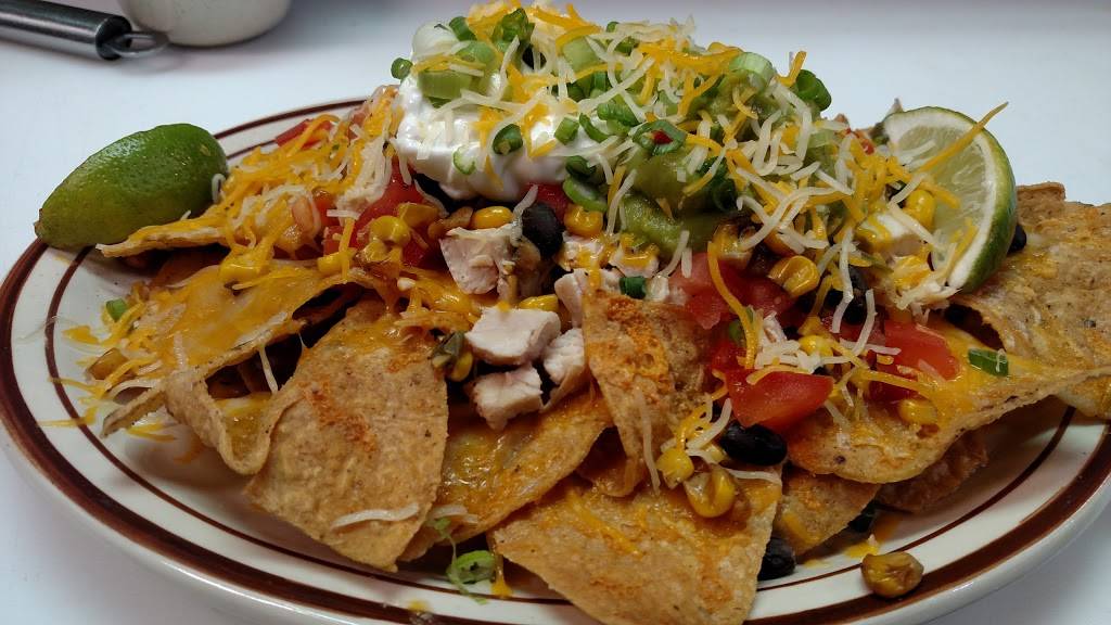 Uptown Food & Beverage Co. | restaurant | 302 SW Maple St, Ankeny, IA 50023, USA | 5159641800 OR +1 515-964-1800