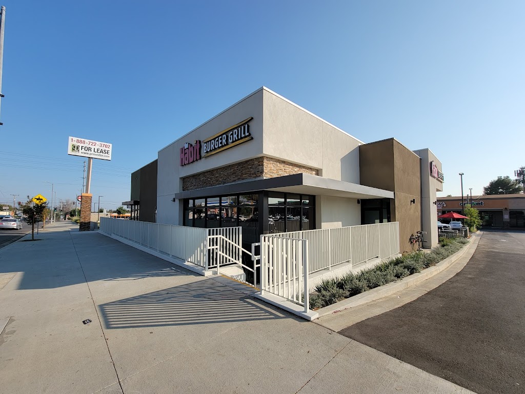 The Habit Burger Grill | restaurant | Sylmar Towne Shopping Center, 12631 Glenoaks Blvd Ste 1, Sylmar, CA 91342, USA | 7472663099 OR +1 747-266-3099