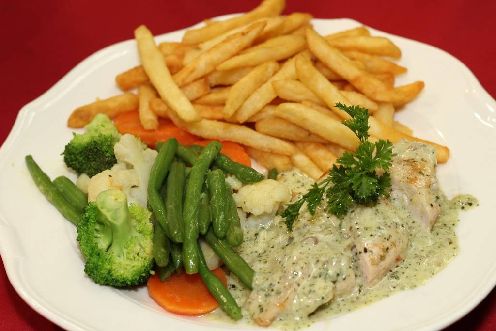 Oscars Restaurant & Pizzeria | restaurant | 835 Victoria St N, Kitchener, ON N2B 3C3, Canada | 5195764312 OR +1 519-576-4312