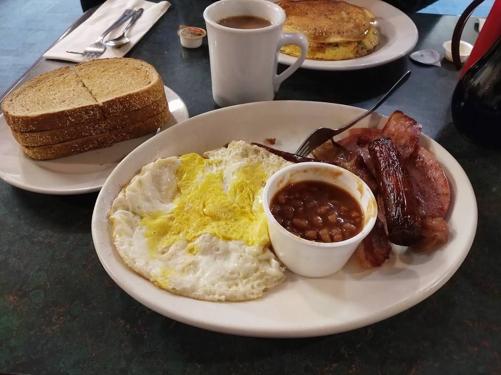 Judys Place | restaurant | 21 William St S, Lindsay, ON K9V 3A3, Canada | 7058784719 OR +1 705-878-4719