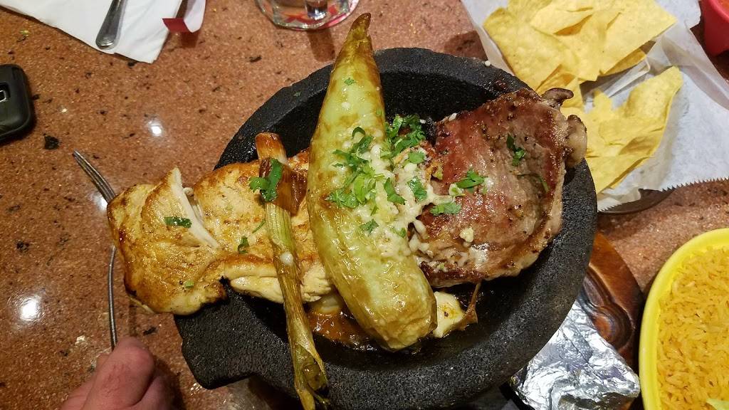 El Rancho Nuevo | restaurant | 2200 Kings Mills Rd, Mason, OH 45040, USA | 5134928032 OR +1 513-492-8032